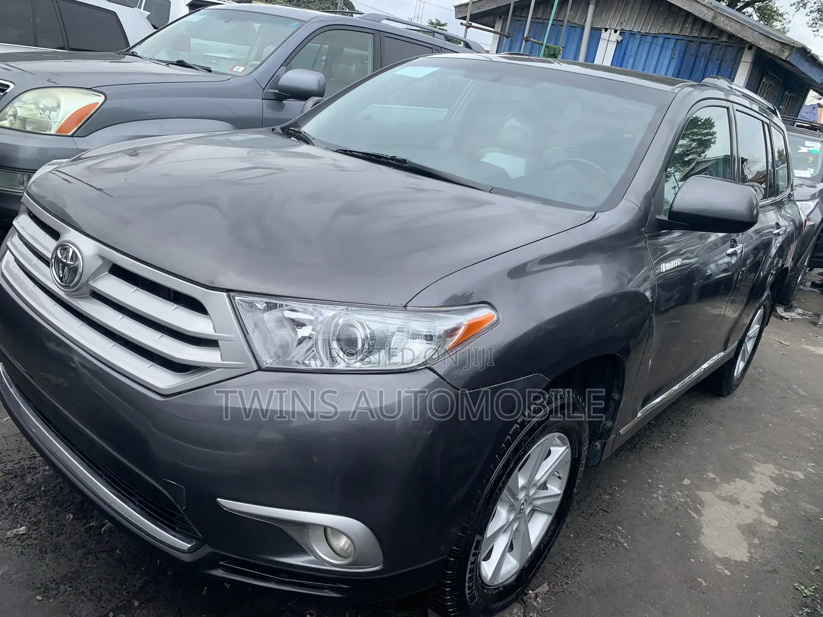 Toyota Highlander Limited 3.5l 4WD 2013 Gray