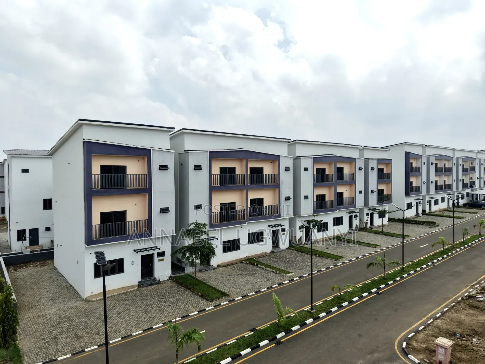 4bdrm Duplex in Royal Plain Estate, Zone B for rent