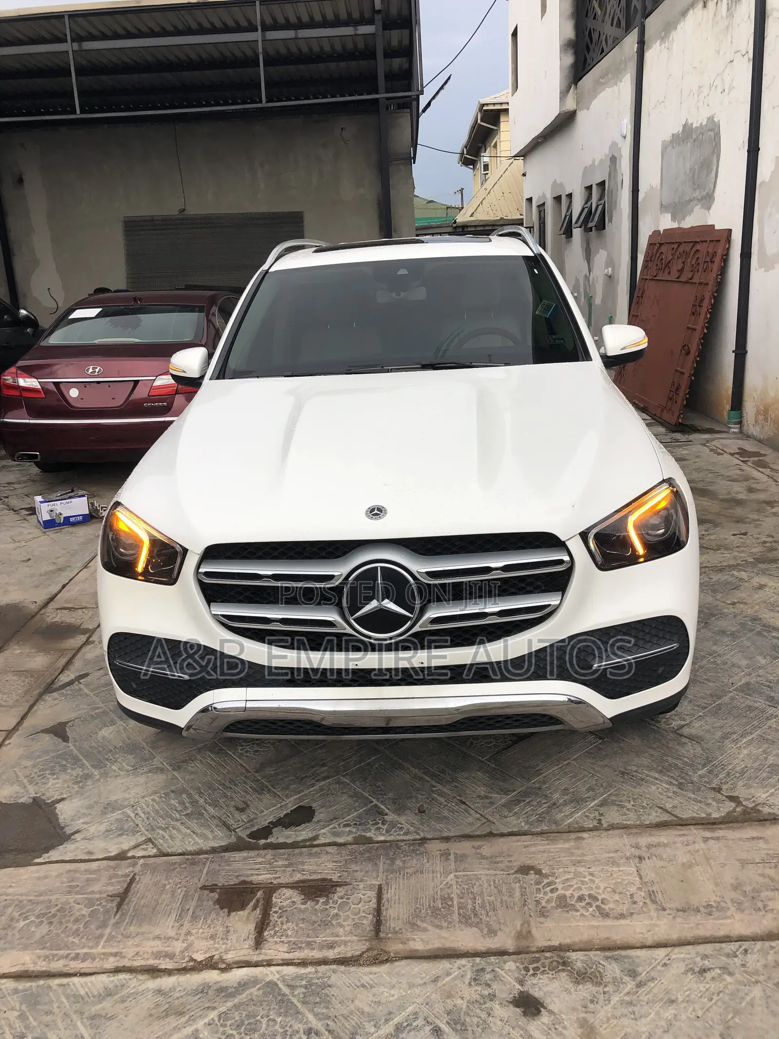 Mercedes-Benz GLE-Class 2019 White