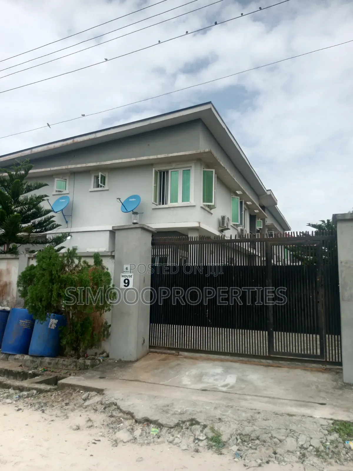 3bdrm Block of Flats in Ogunfayo, Awoyaya for rent