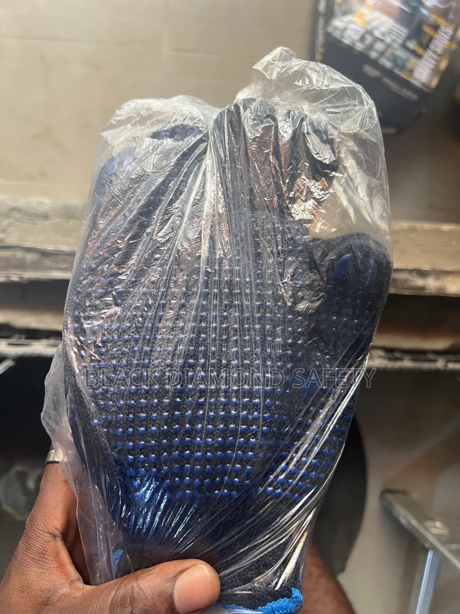 Dotted Cotton Gloves