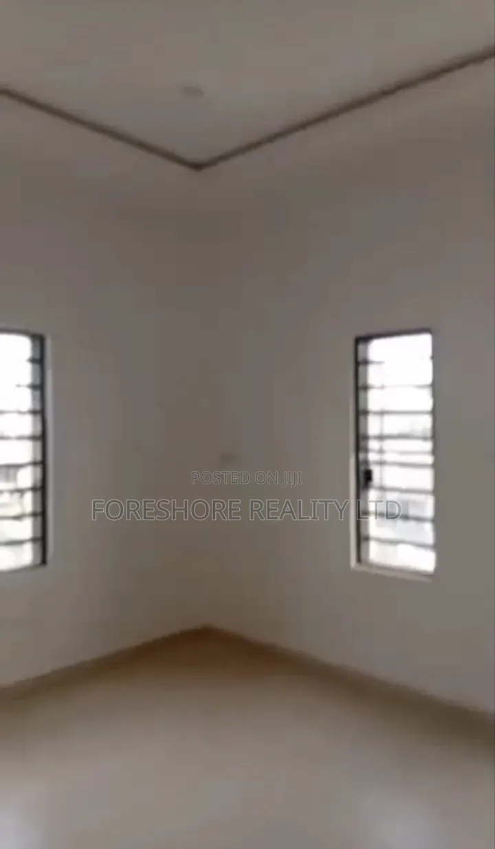 3bdrm Apartment in Agege, Agbotikuyo for rent