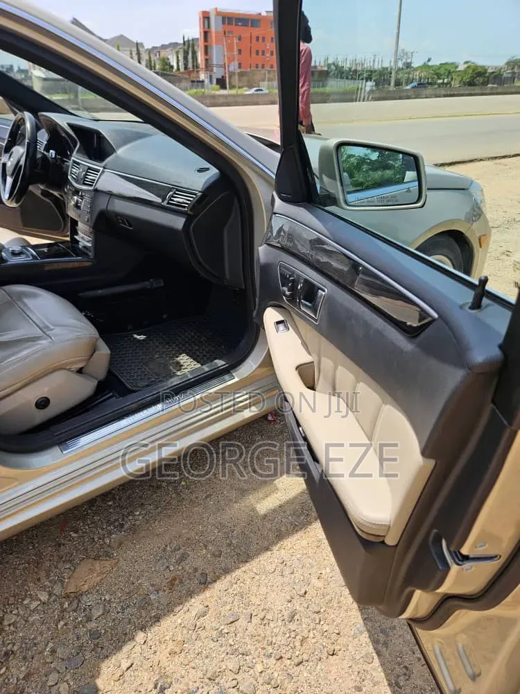Mercedes-Benz E350 2012 Gold