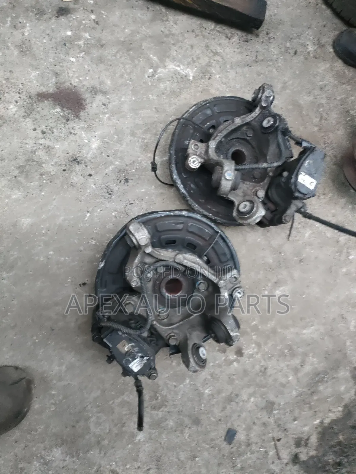 Rear Hub With ABS Sensor for Chevrolet Traverse 2016