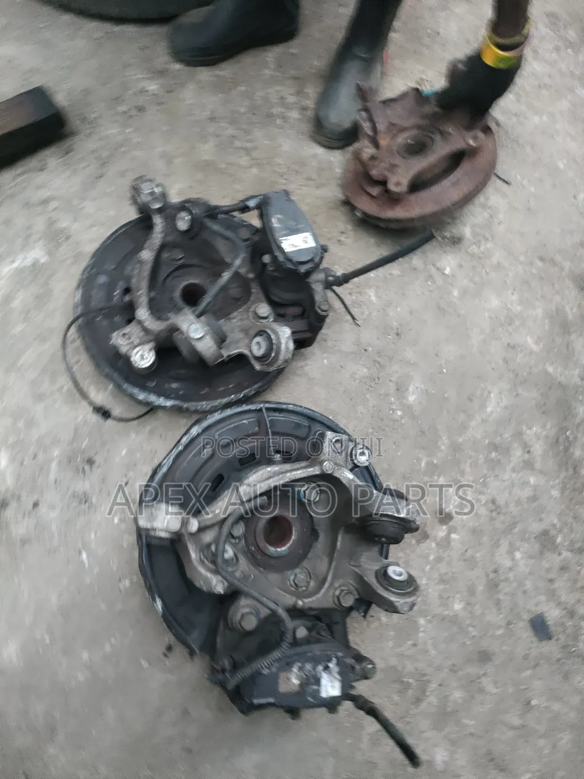 Rear Hub With ABS Sensor for Chevrolet Traverse 2016