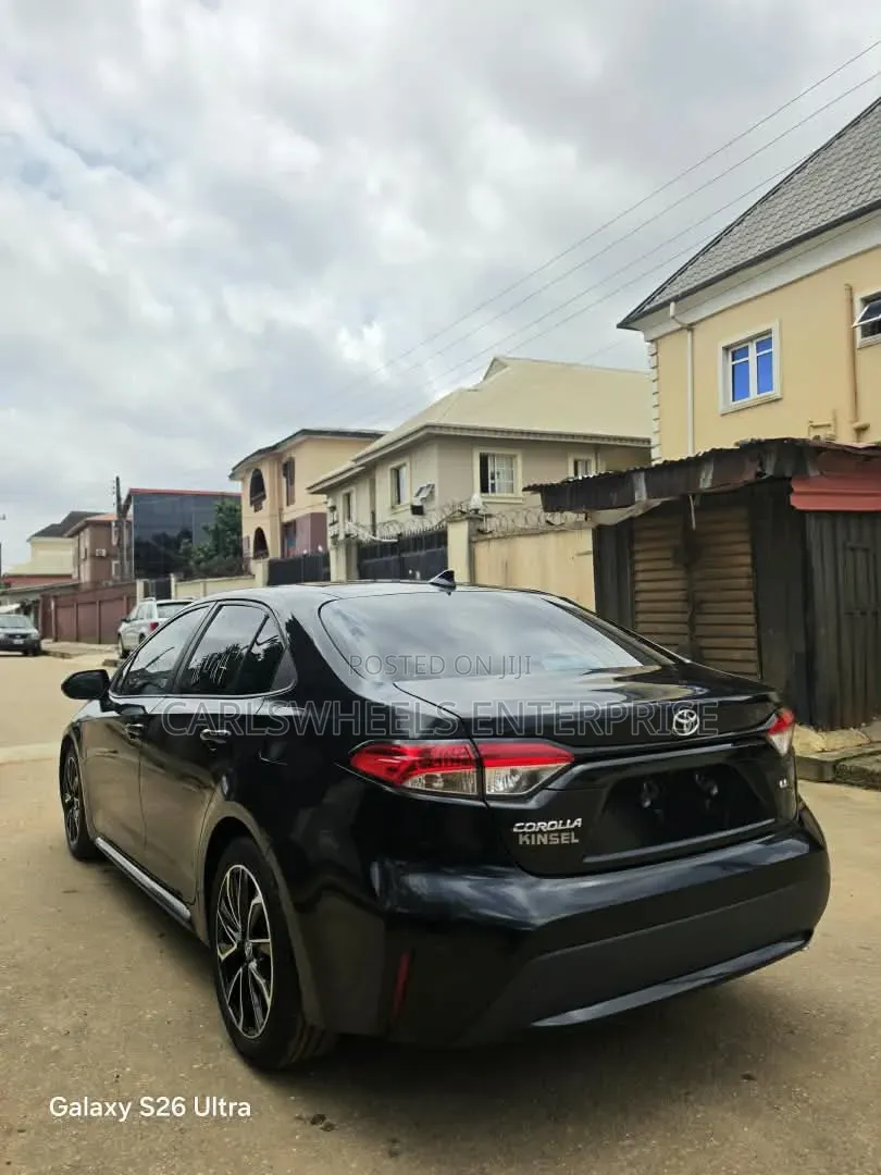 Toyota Corolla 2021 Black