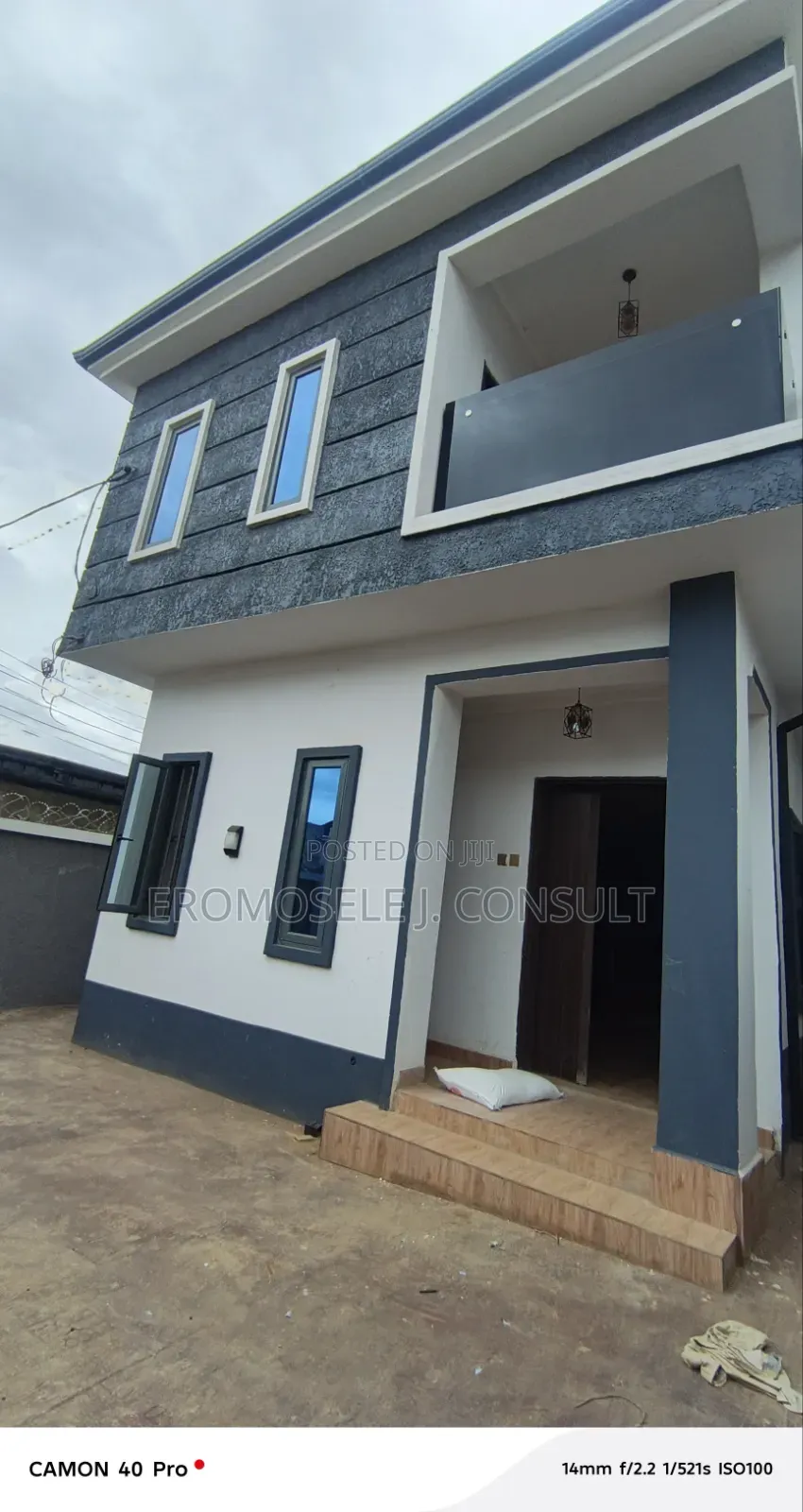 3bdrm Duplex in Gowon Estate, Egbeda for sale