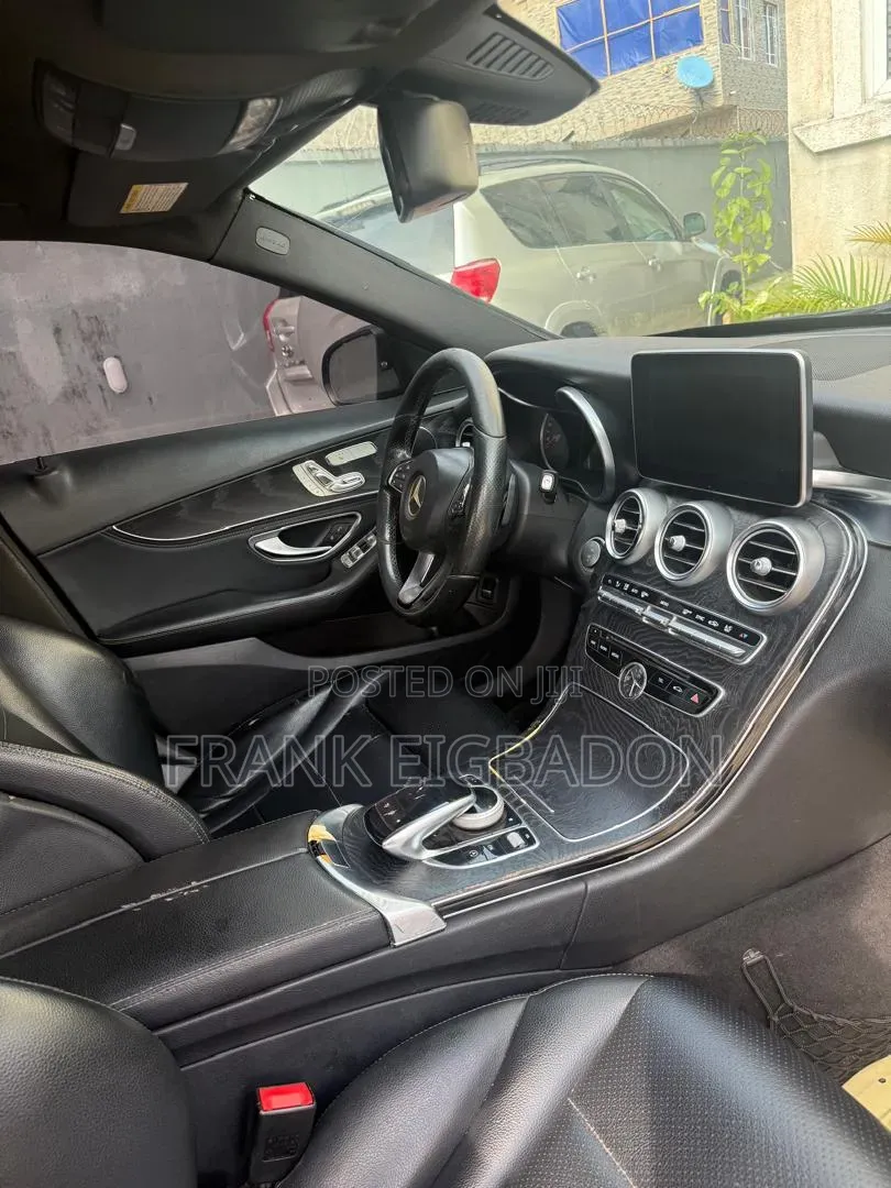 Mercedes-Benz C300 2015 Black