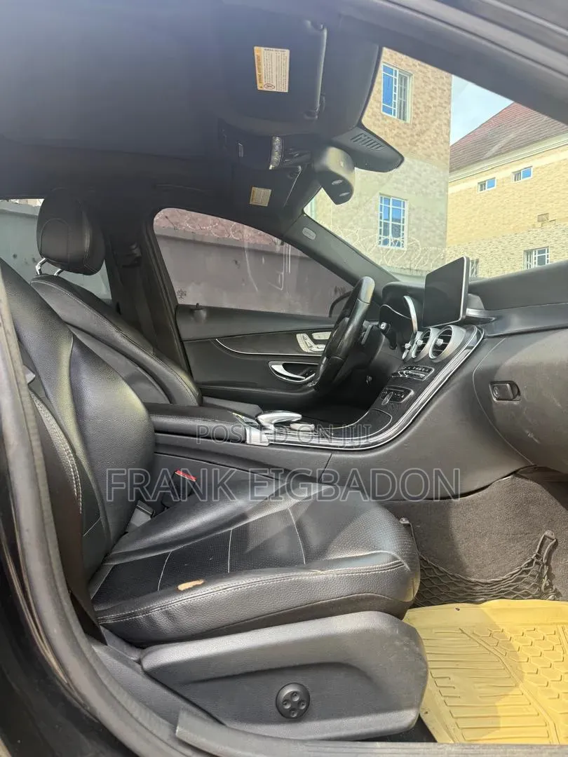 Mercedes-Benz C300 2015 Black