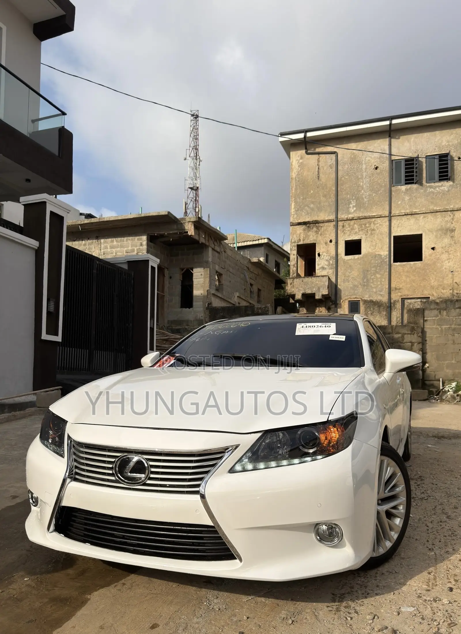 Lexus ES 350 FWD 2014 White