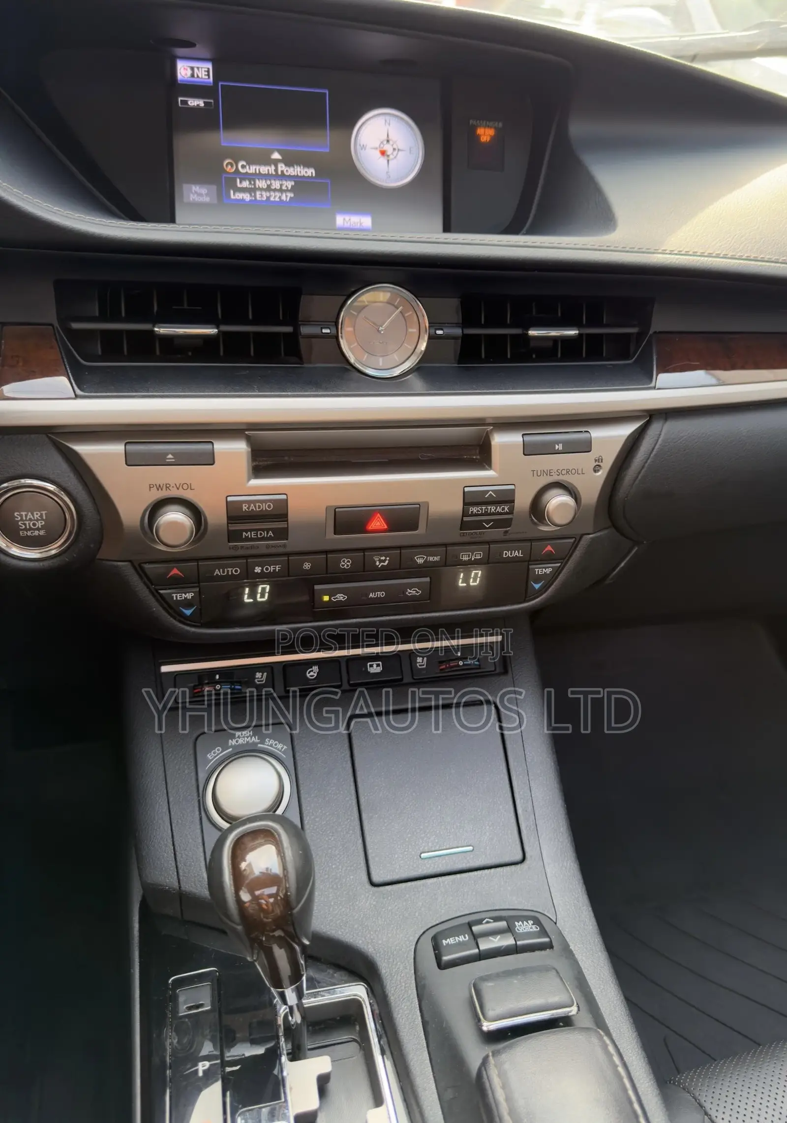 Lexus ES 350 FWD 2014 White