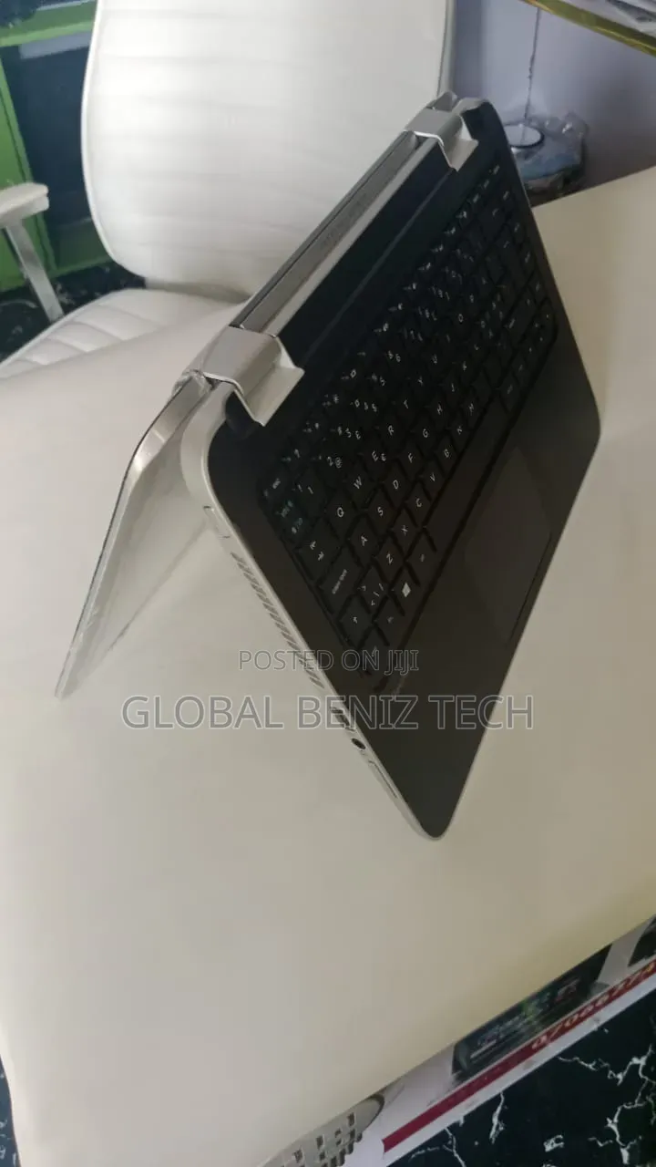 Laptop HP Pavilion x360 8GB AMD A8 HDD 500GB