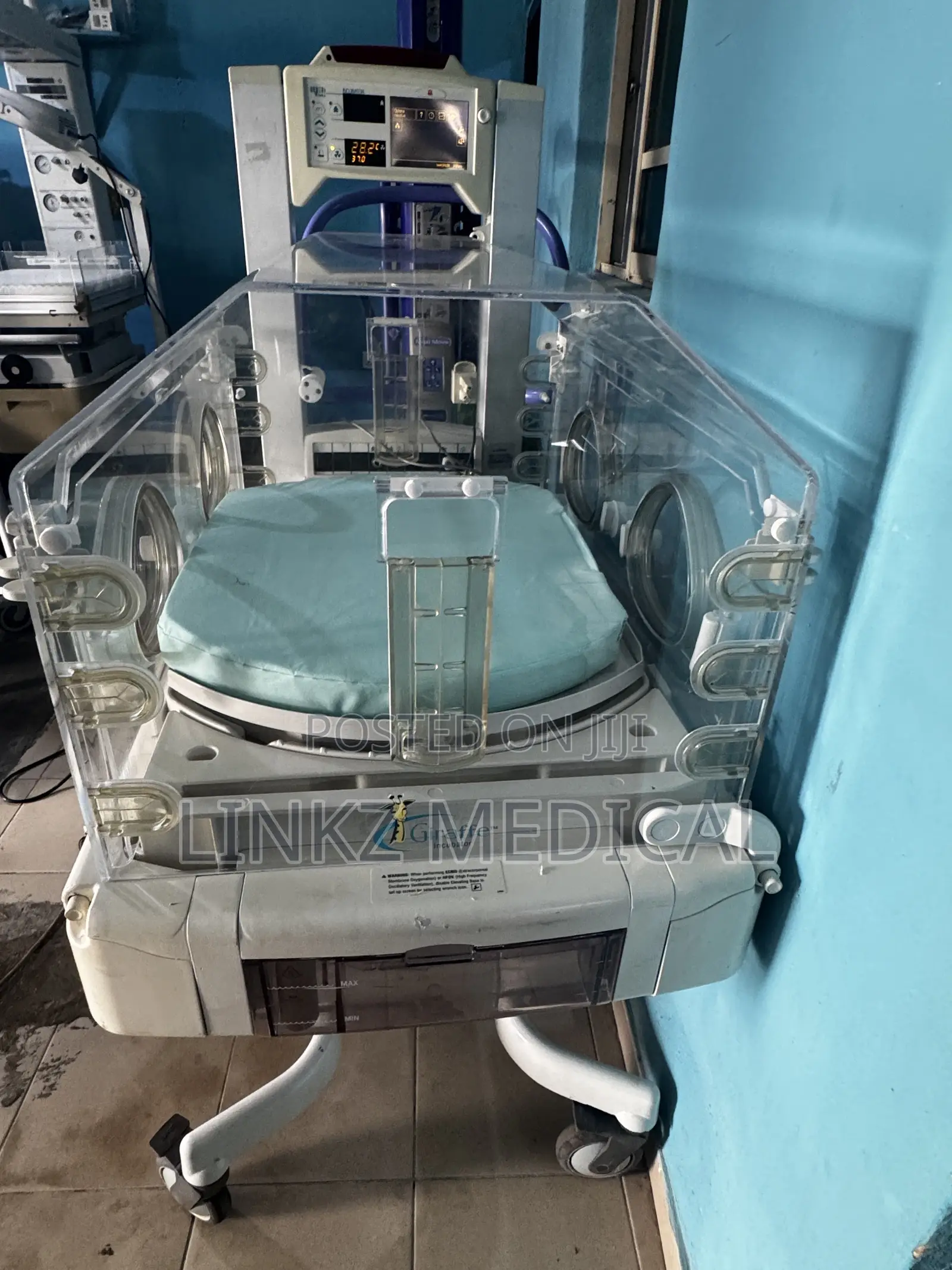 GE Giraffe Ohemda Baby Incubator