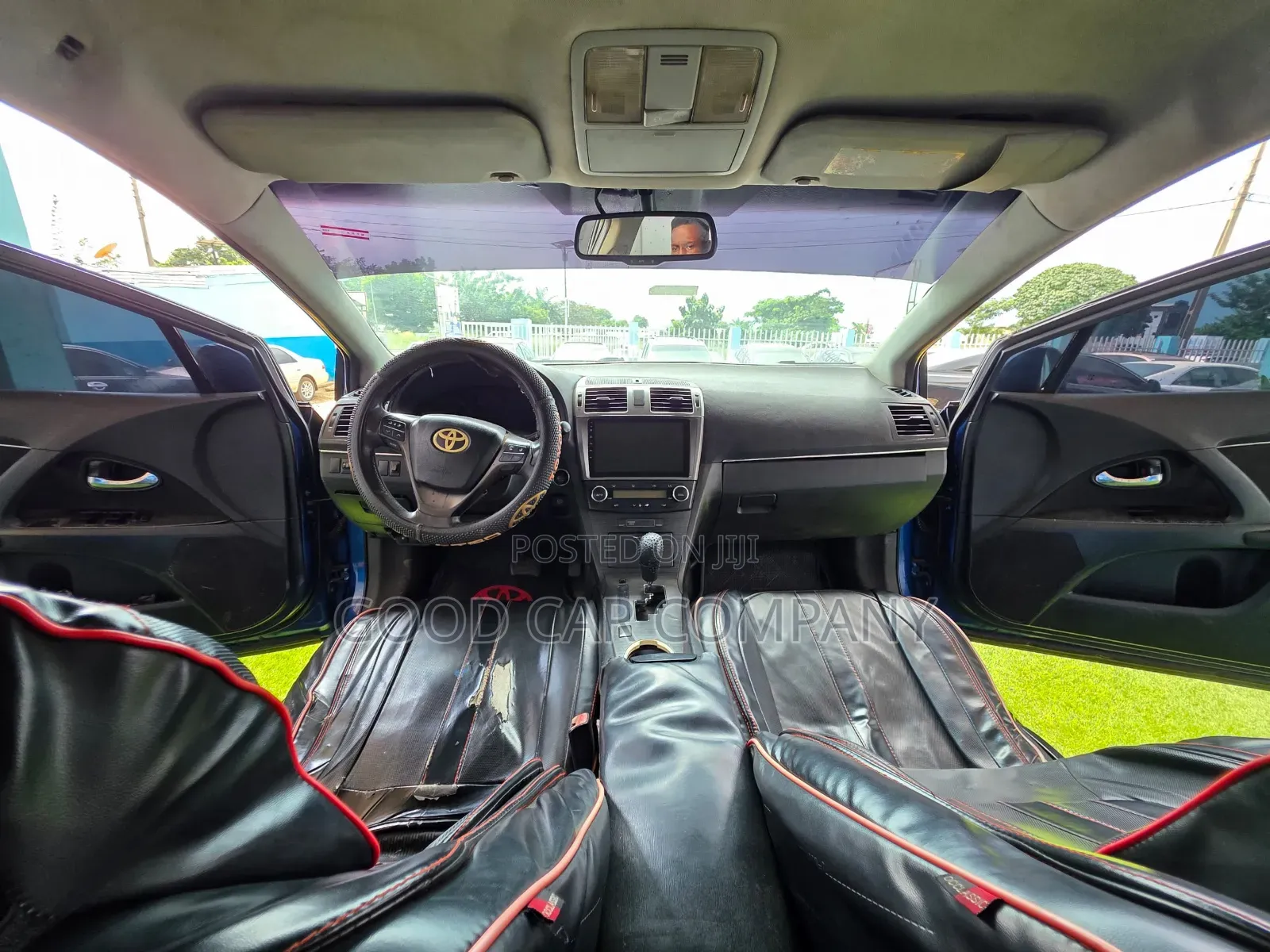 Toyota Avensis 2014 Blue