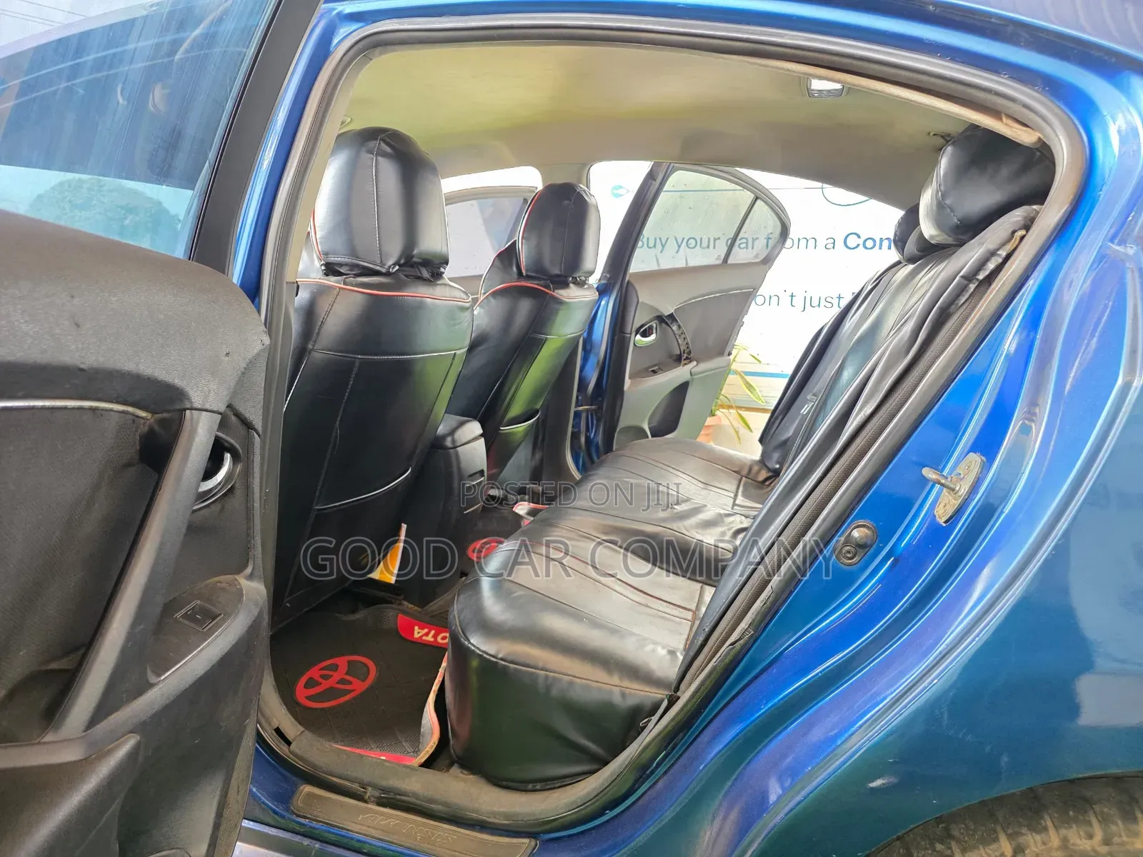 Toyota Avensis 2014 Blue