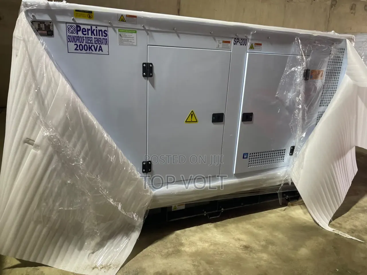 200KVA Diesel Generator With Silent Canopy