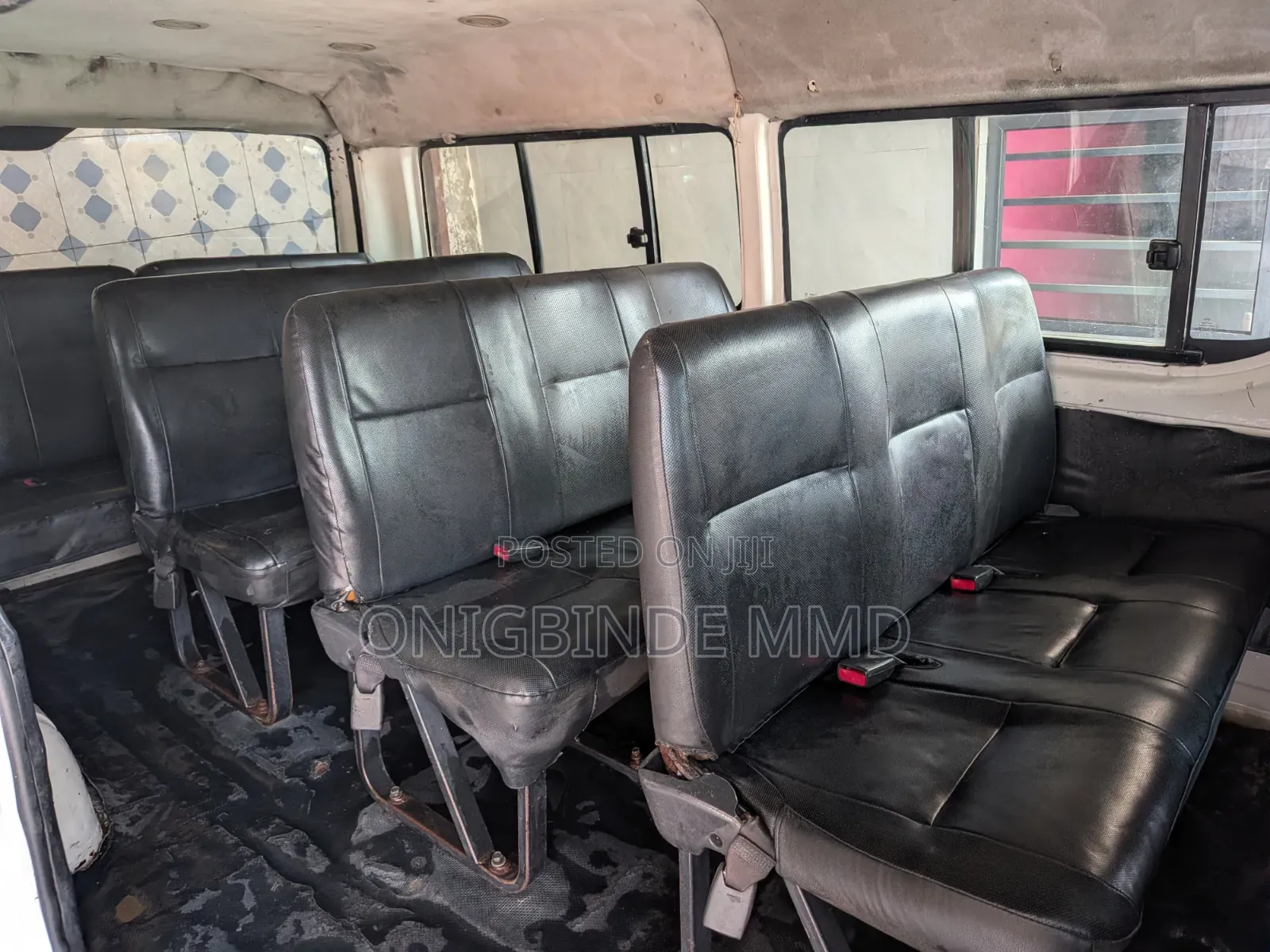 Toyota HiAce 2011 White