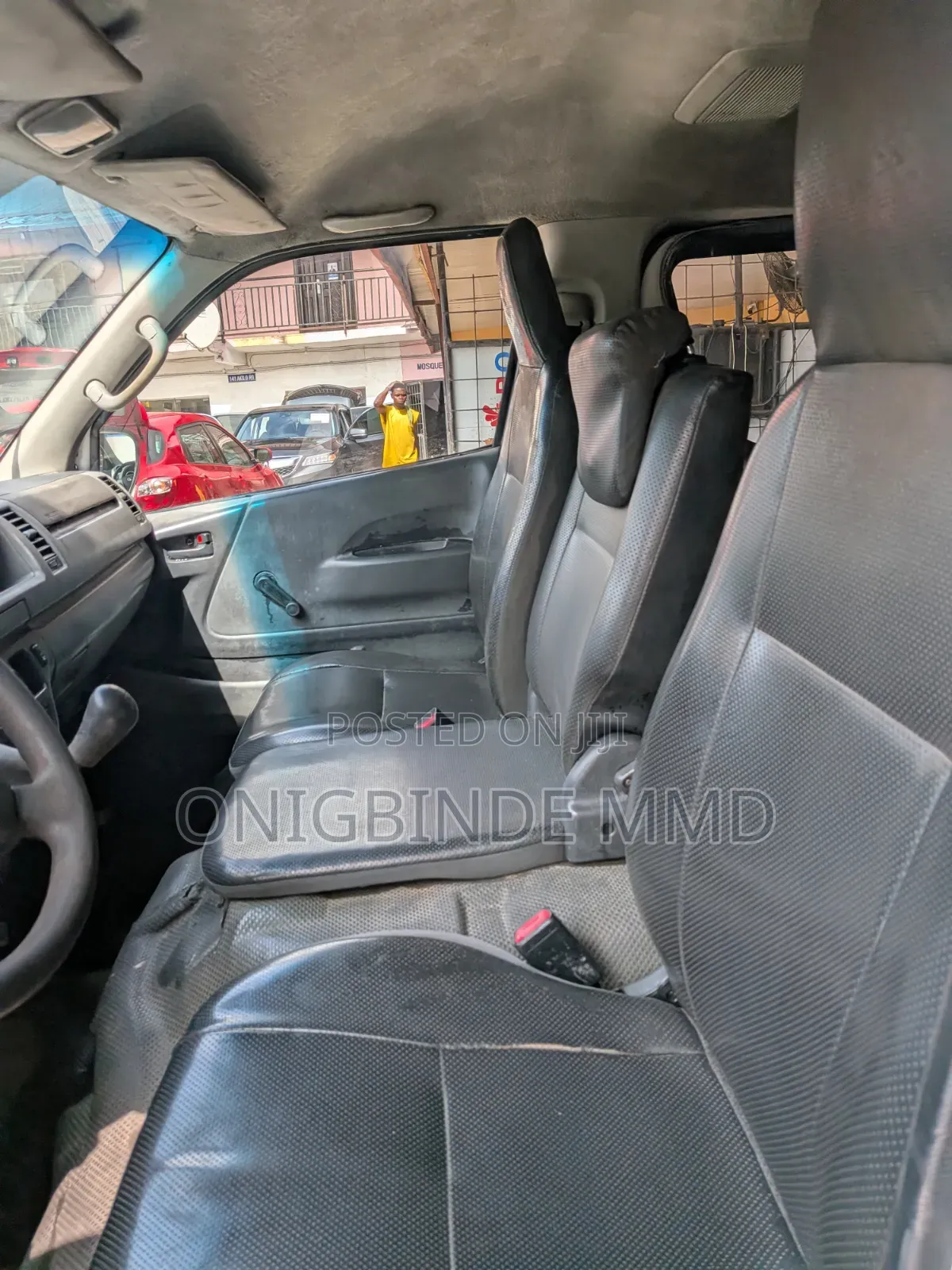 Toyota HiAce 2011 White
