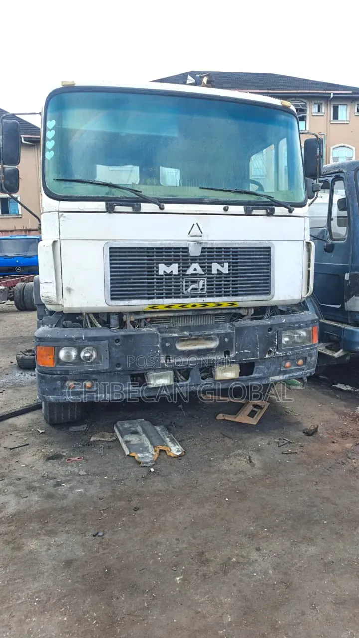 MAN Truck 10 Tyres (Cab and Chassis) Tokunbo