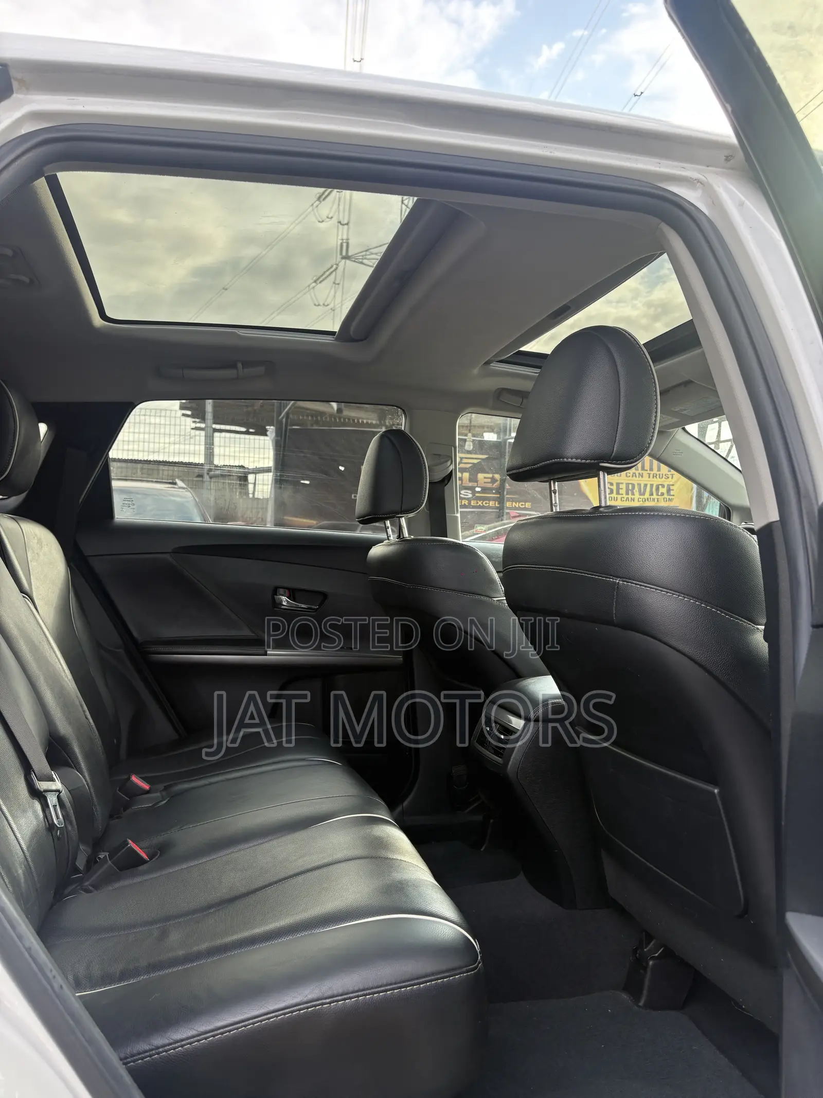Toyota Venza Limited AWD V6 2013 White
