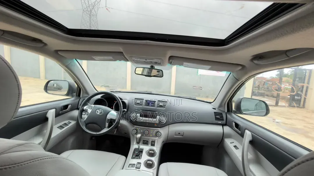 Toyota Highlander Limited 2012 Green