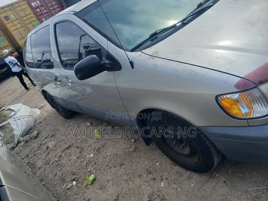 Toyota Sienna CE 2003 Silver