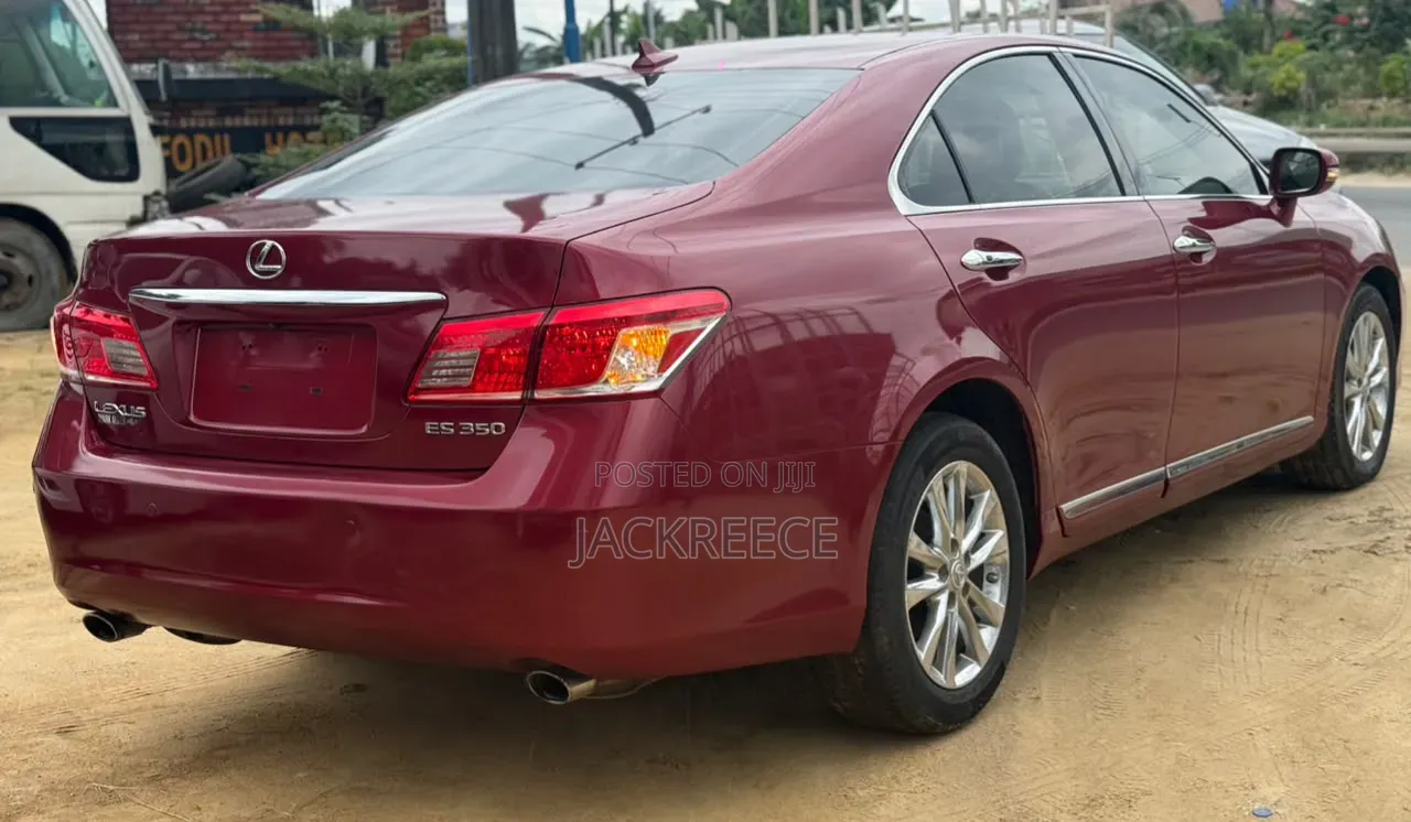 Lexus ES 2012 Red