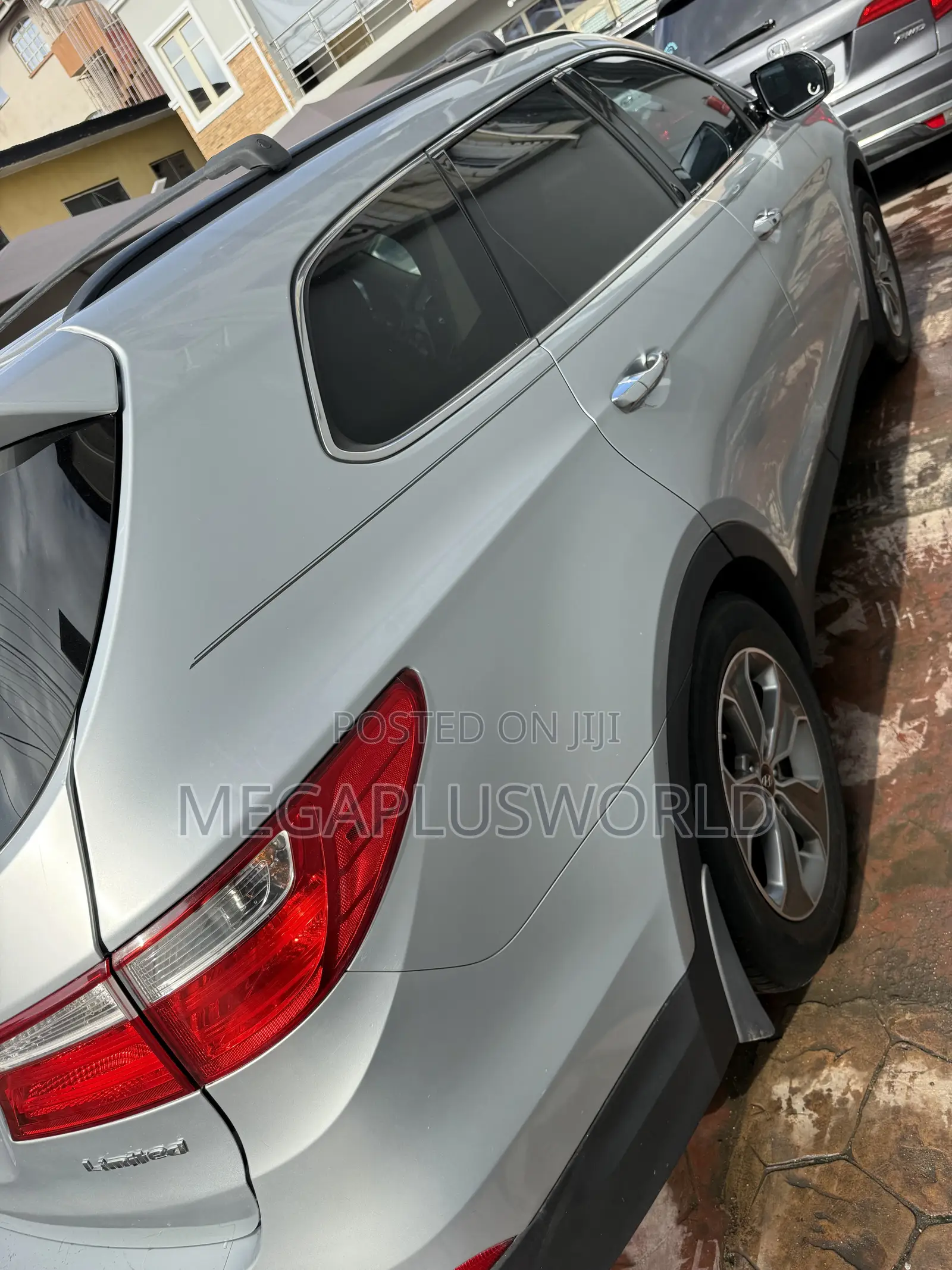Hyundai Santa Fe Limited 4dr SUV AWD w/Saddle Interior (3.3L 6cyl 6A)