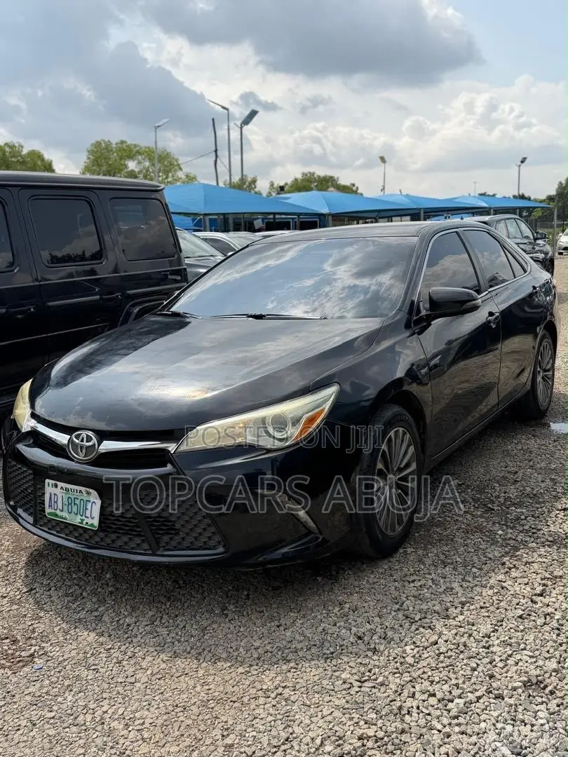 Toyota Camry 2016 Black