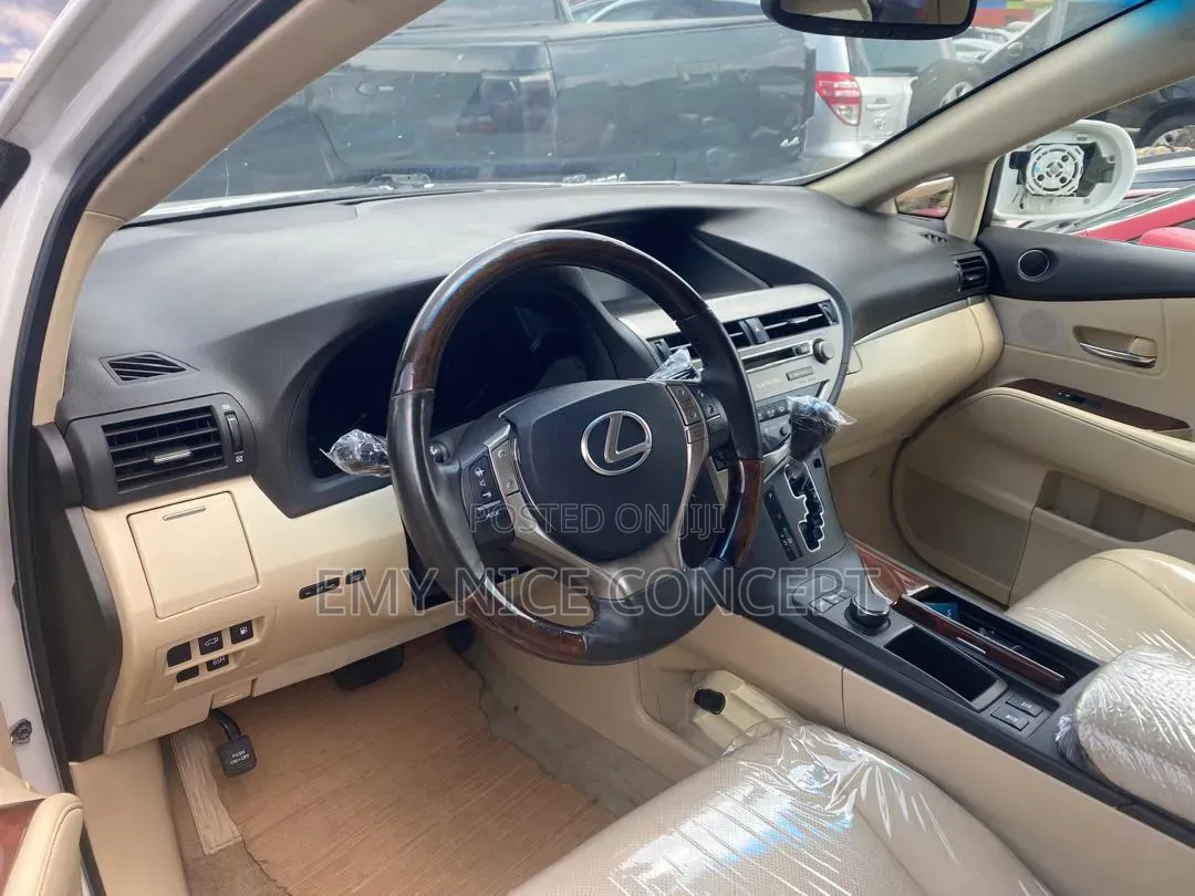 Lexus RX 350 FWD 2013 White