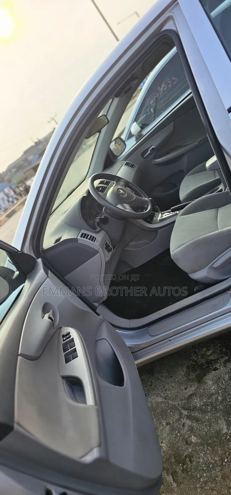 Toyota Corolla LE 4dr Sedan (1.8L 4 cyl 4A) 2009 Silver
