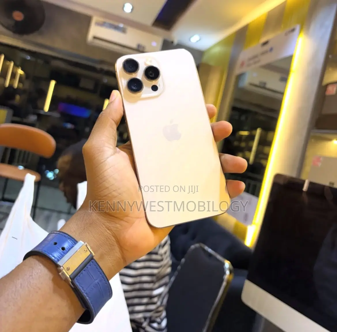 Apple iPhone 16 Pro Max 256 GB Gold