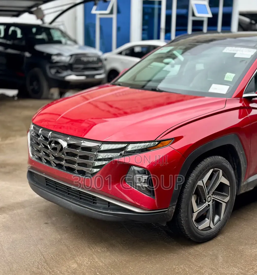 Hyundai Tucson 2023 Red