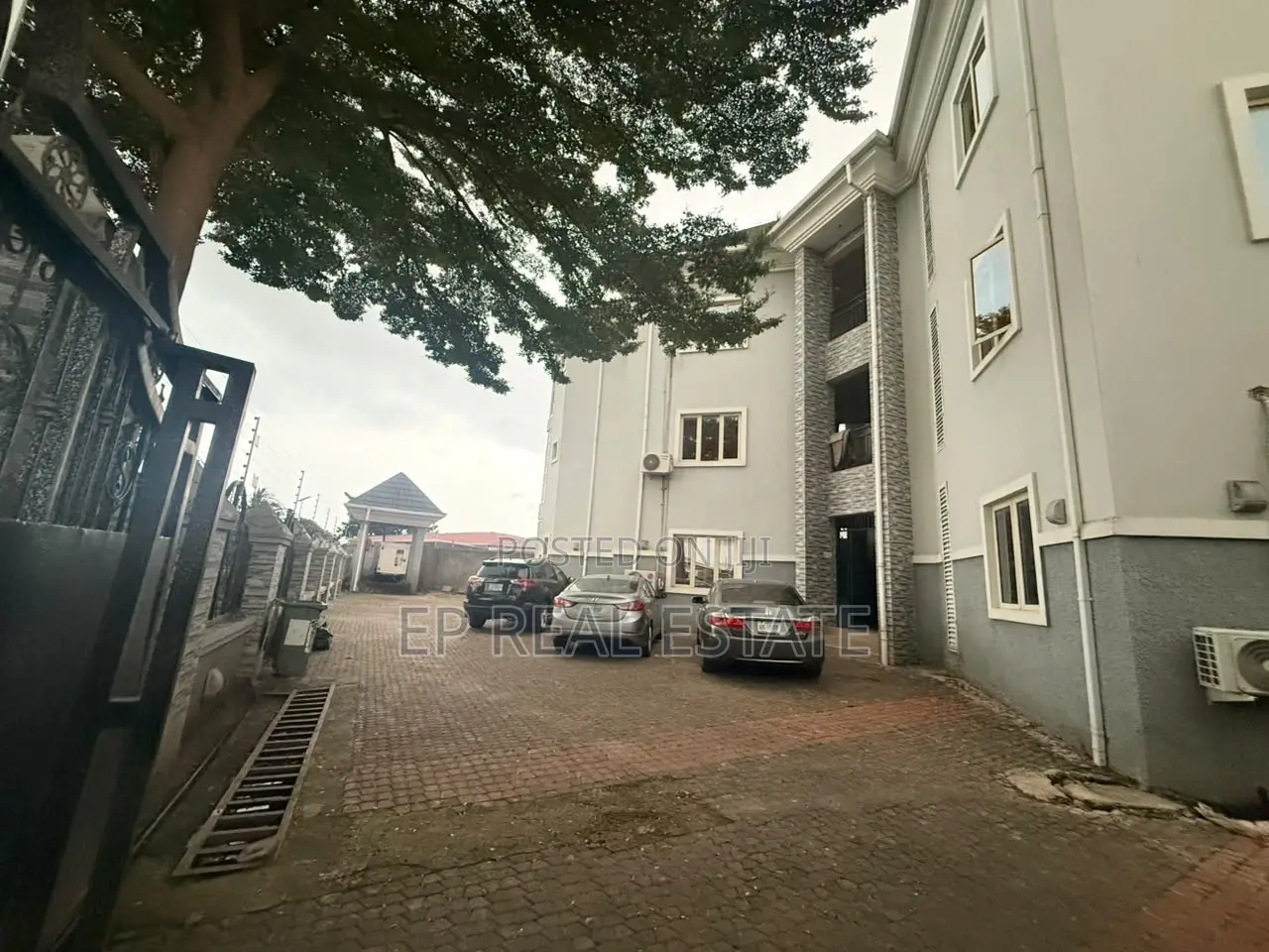 2bdrm Apartment in Garki for sale