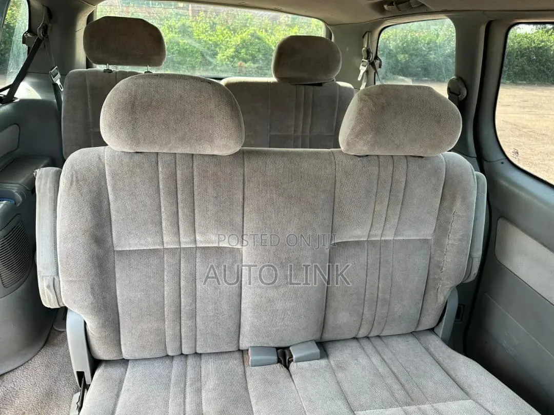 Toyota Sienna 2001 Red