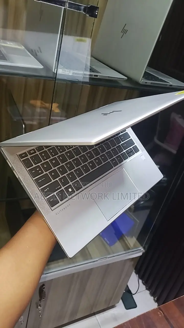 Laptop HP EliteBook 830 G8 32GB Intel Core i7 SSD 512GB