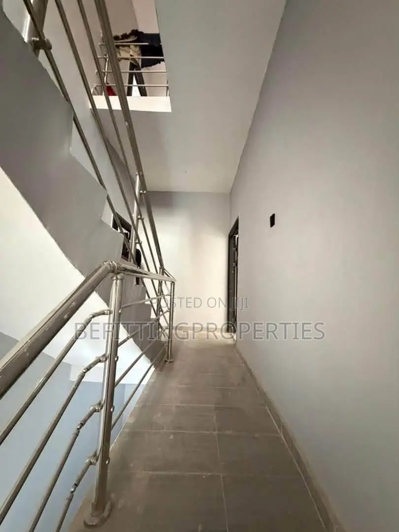 3bdrm Apartment in Ikeja for sale