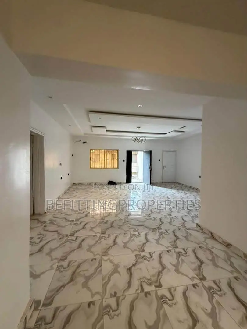 3bdrm Apartment in Ikeja for sale