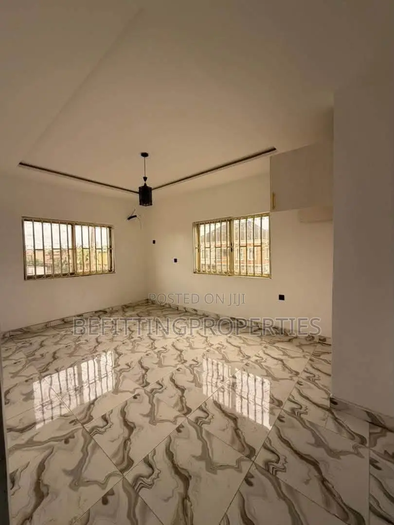 3bdrm Apartment in Ikeja for sale