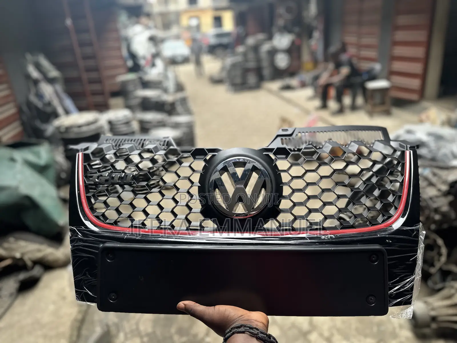 Front Grille Volkswagen Jetta and Golf 5 GLI