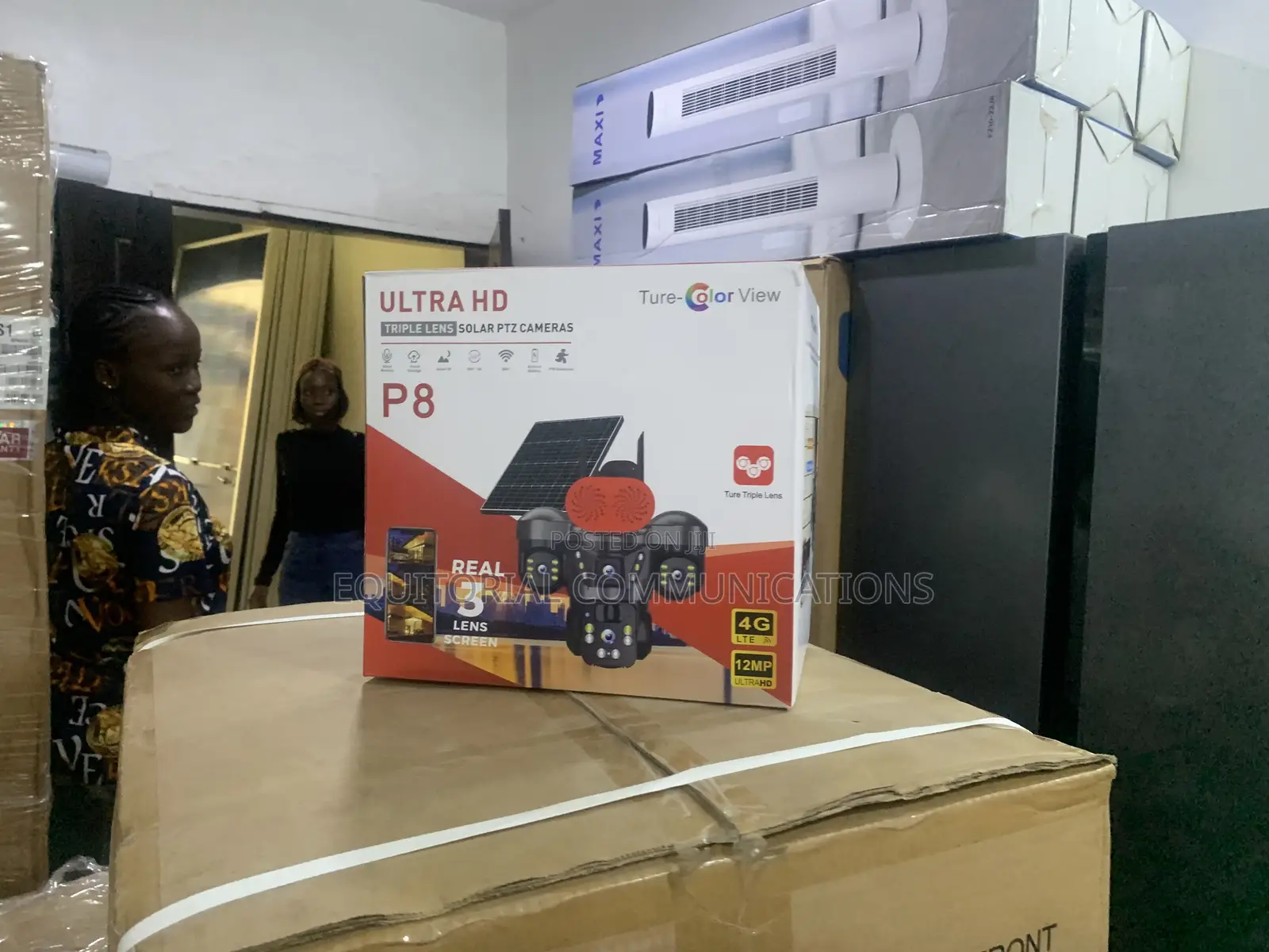 Ultra HD Solar PTZ Camera With Triple Lens Surveillance