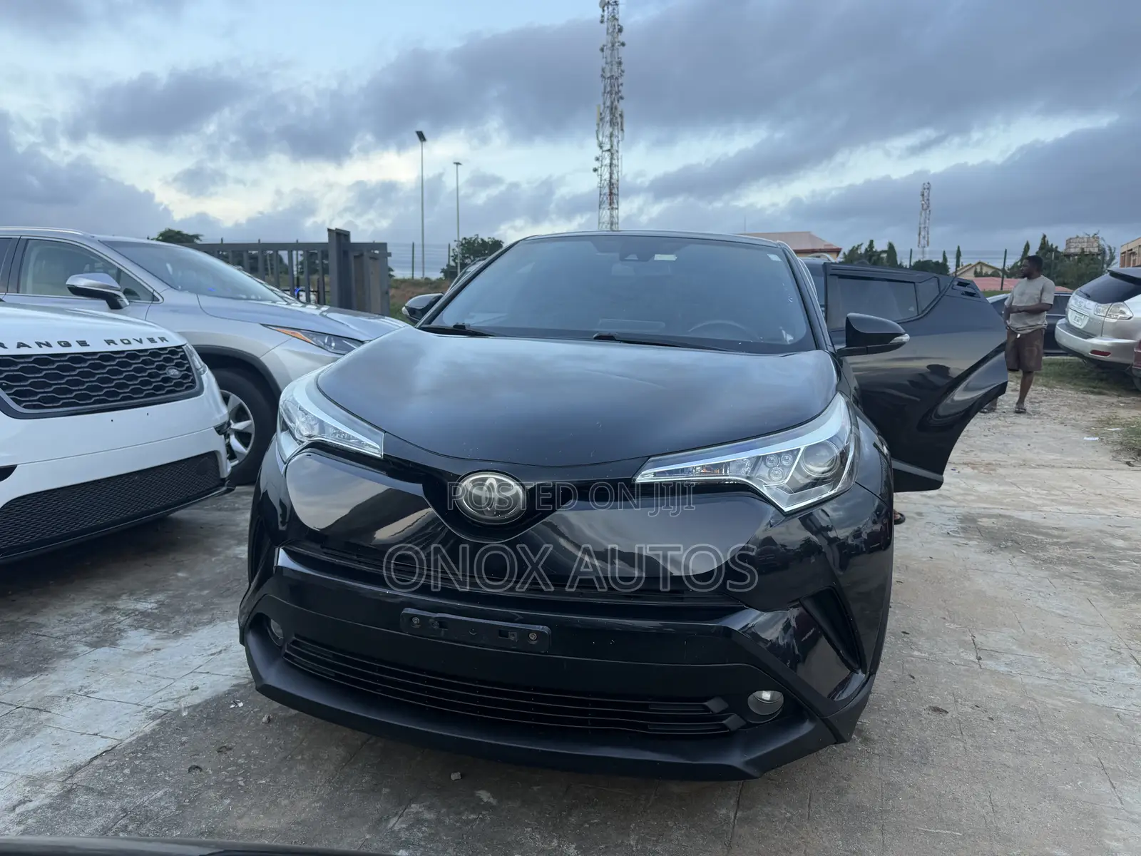 Toyota C-HR XLE Prermium FWD (2.0L 4cyl 2AM) 2018 Black