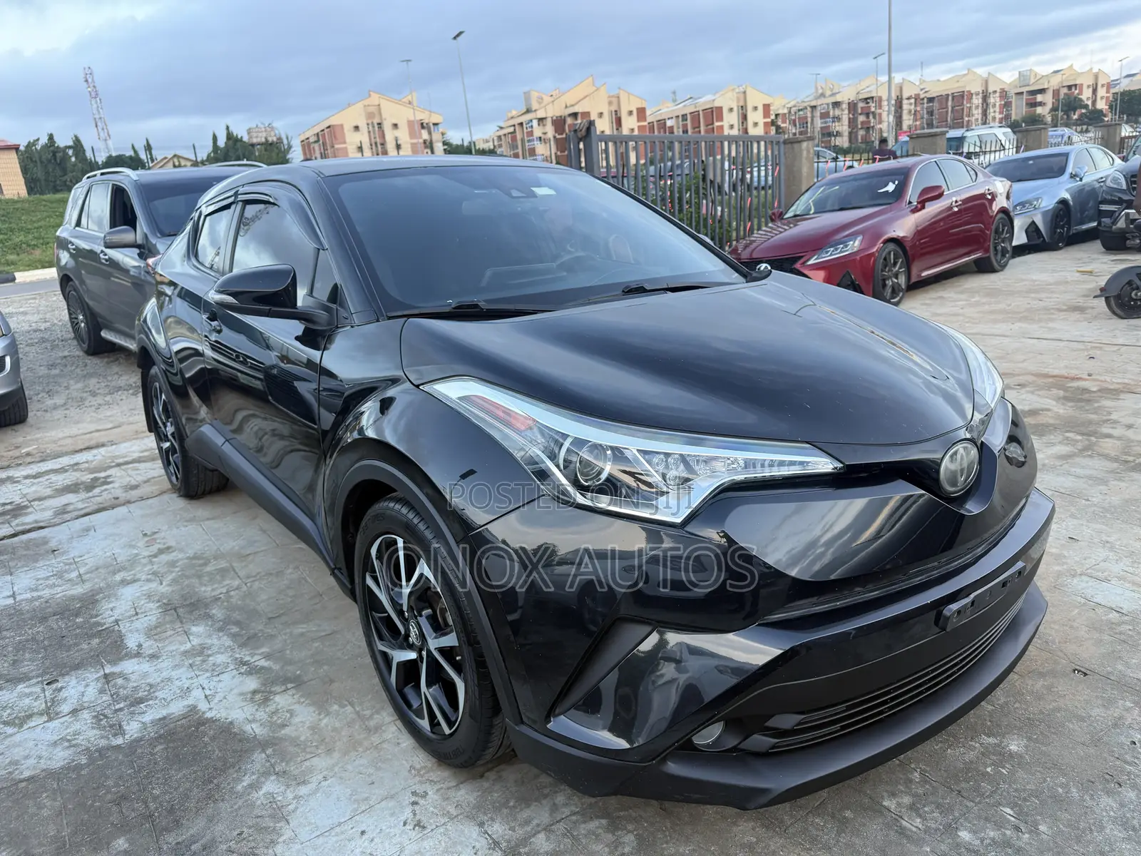 Toyota C-HR XLE Prermium FWD (2.0L 4cyl 2AM) 2018 Black