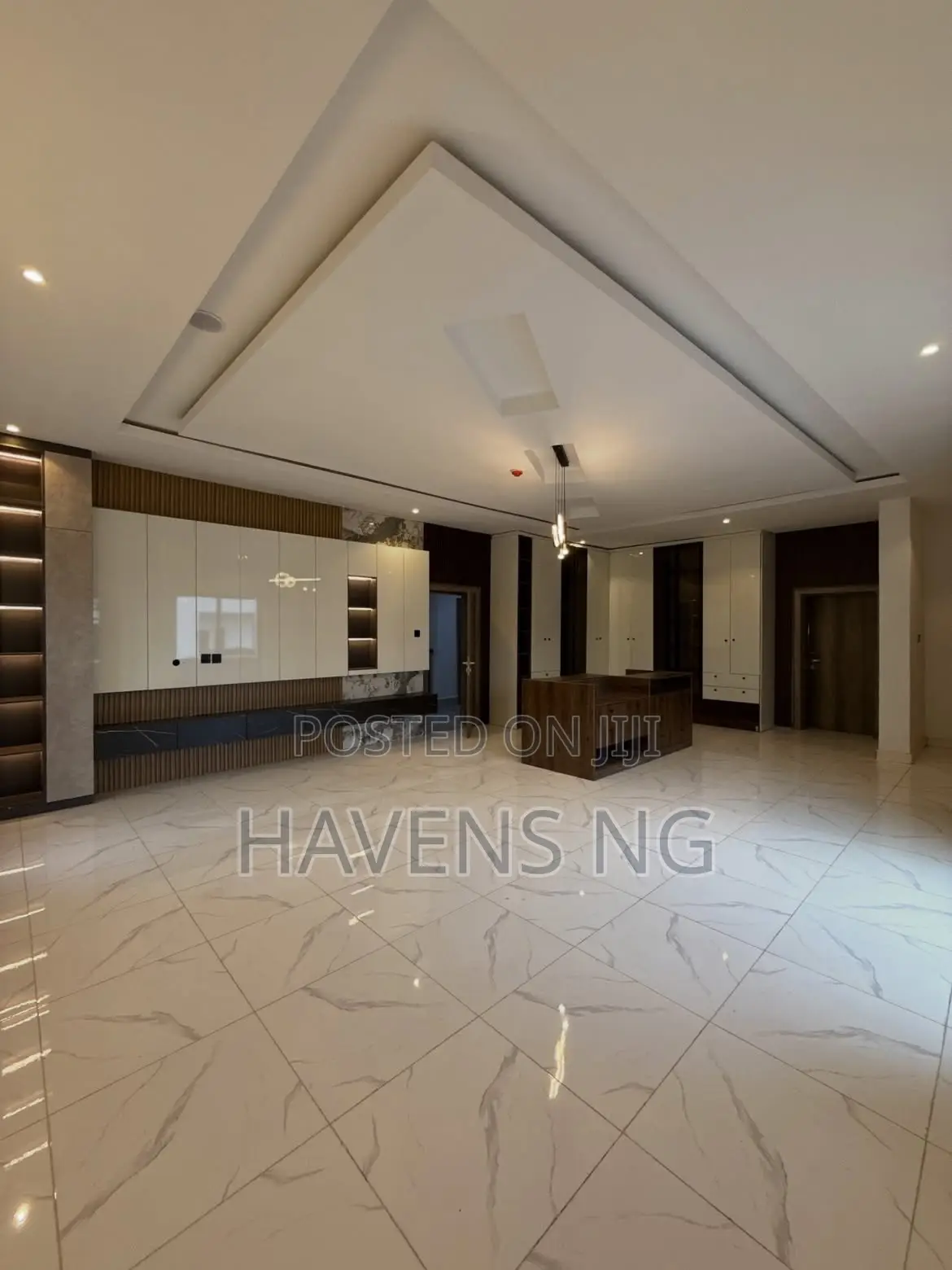 6bdrm Duplex in Katampe Extension for sale