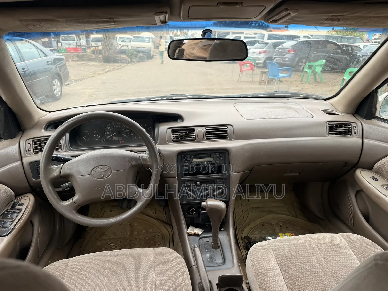 Toyota Camry 2000 Gold