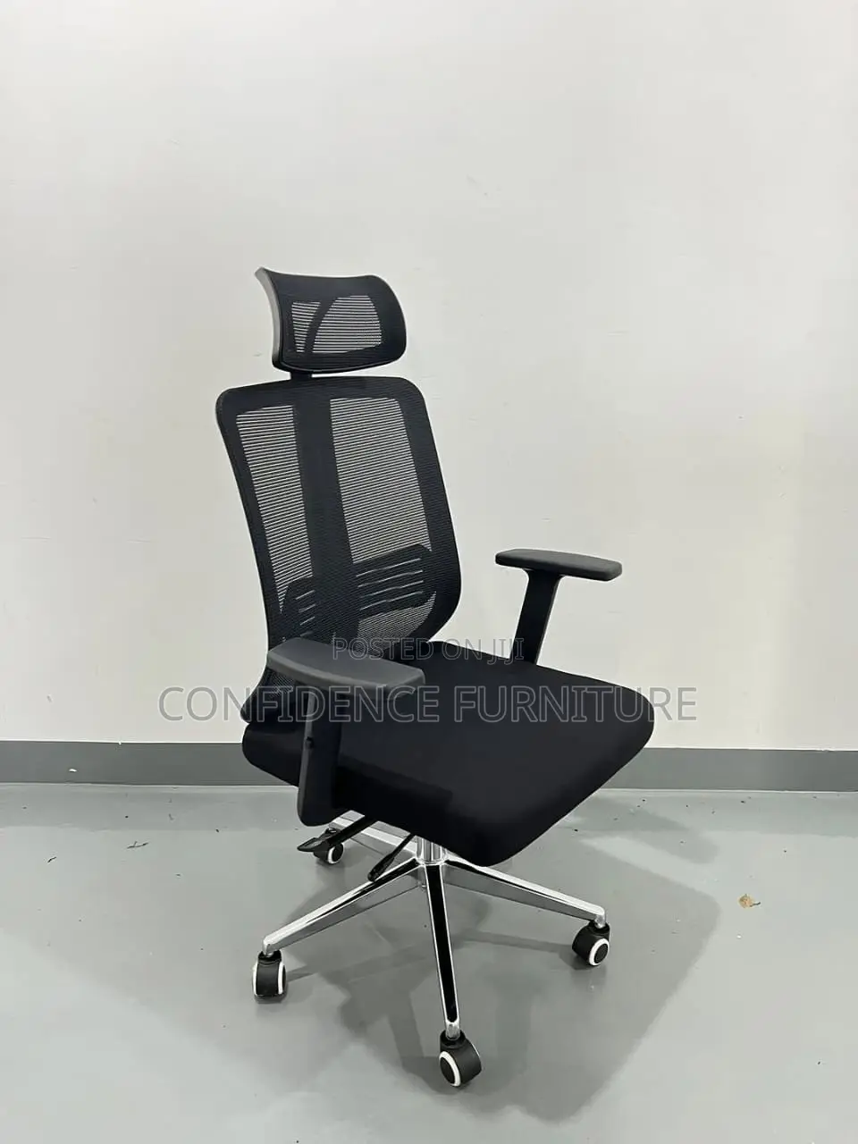 Executive Mesh Chair With Headrest