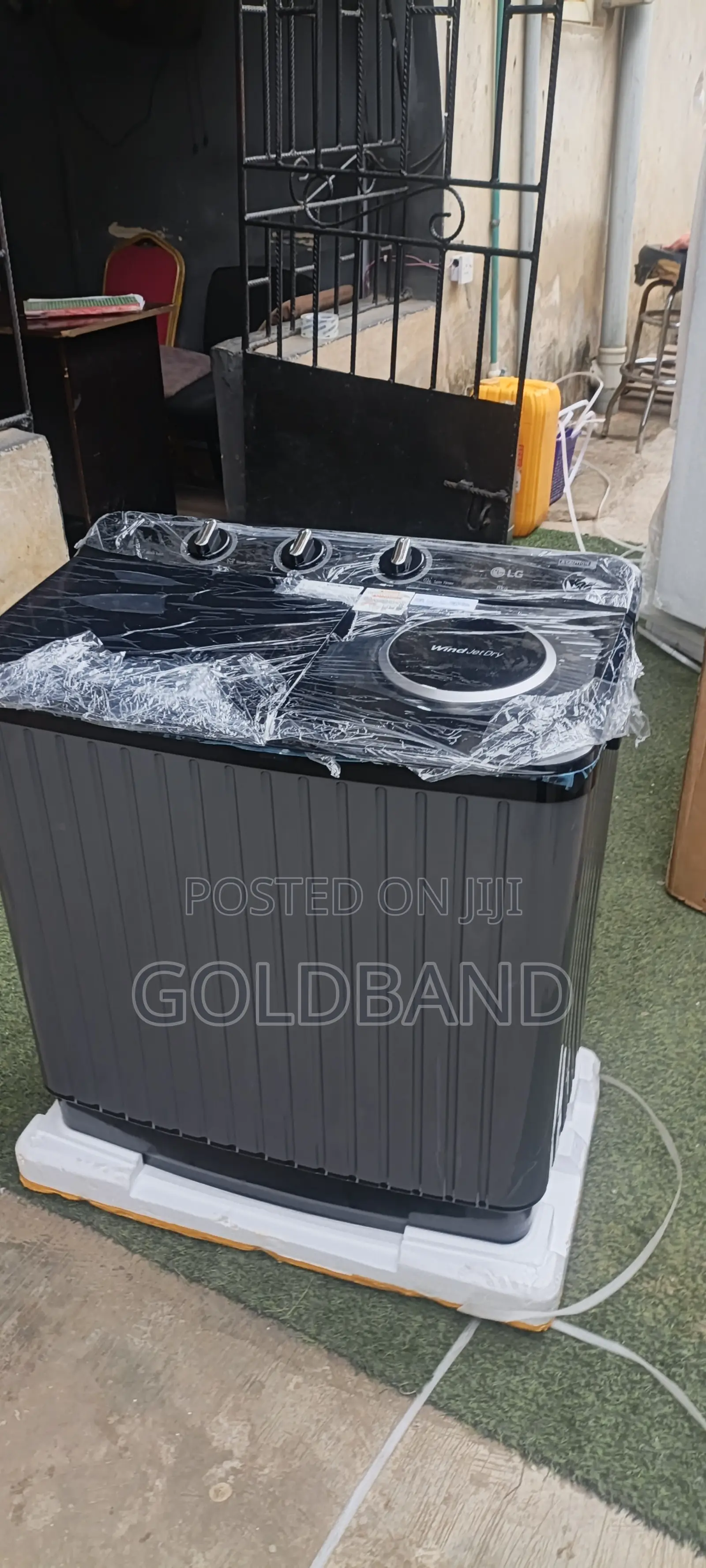 LG 8kg Manual Washer – Powerful Cleaning Performance