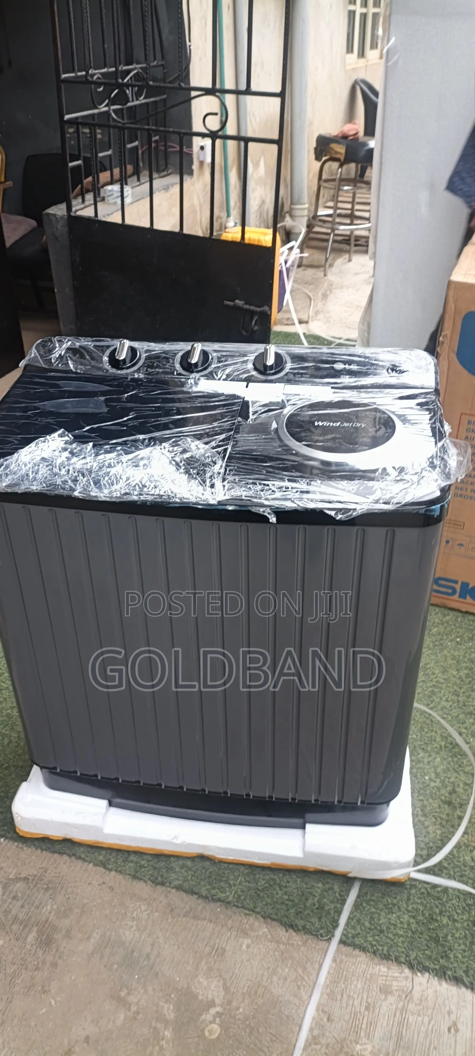 LG 8kg Manual Washer – Powerful Cleaning Performance