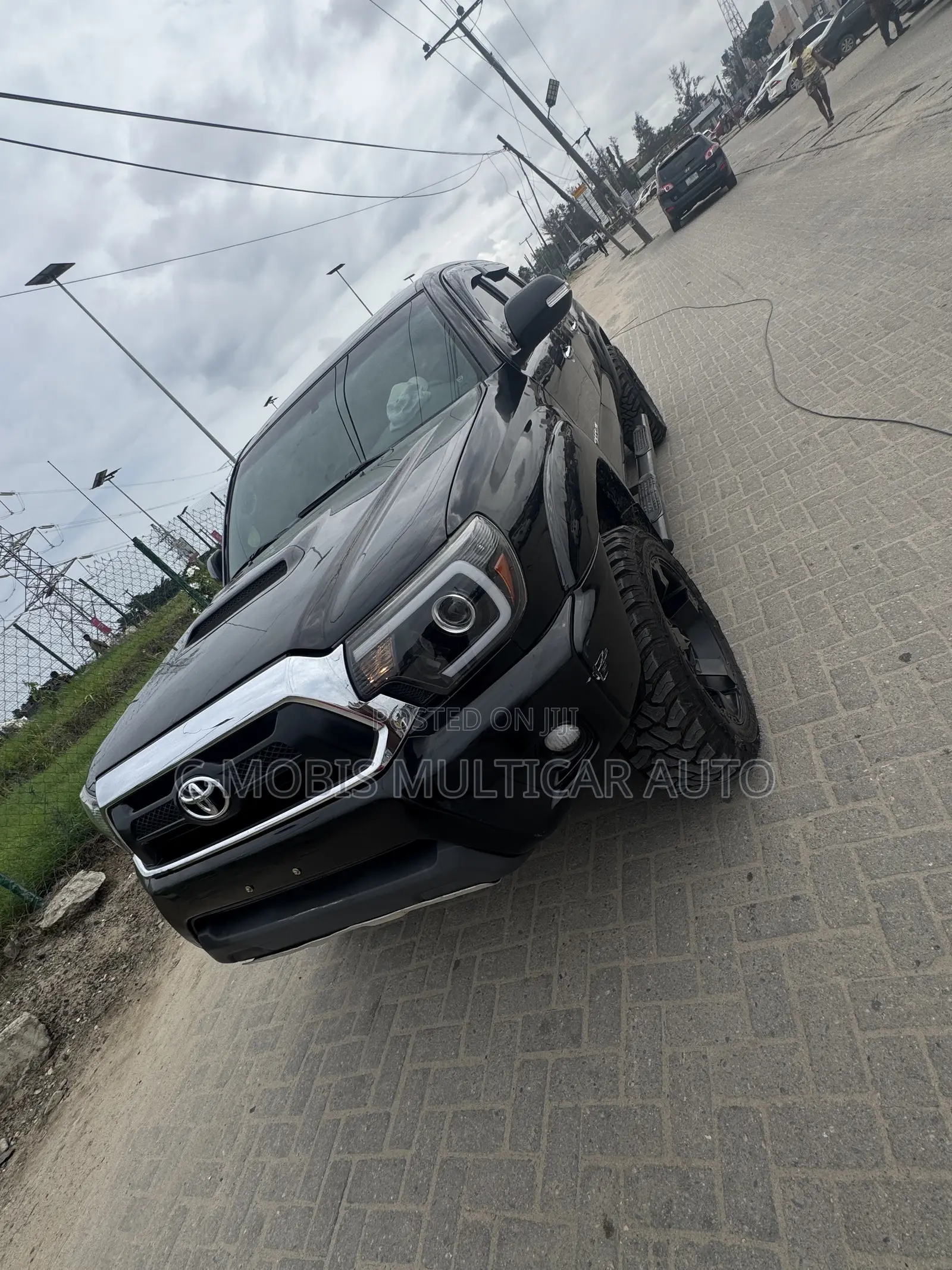 Toyota Tacoma V6 4dr Access Cab 4WD 6.1 ft. SB (4.0L 6cyl 5A) 2015