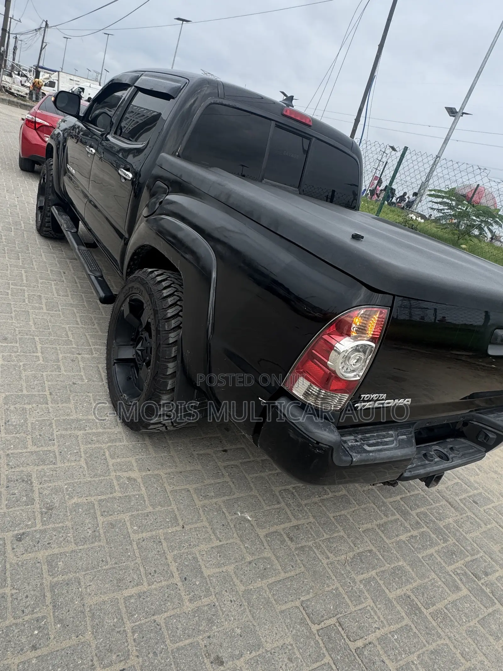 Toyota Tacoma V6 4dr Access Cab 4WD 6.1 ft. SB (4.0L 6cyl 5A) 2015